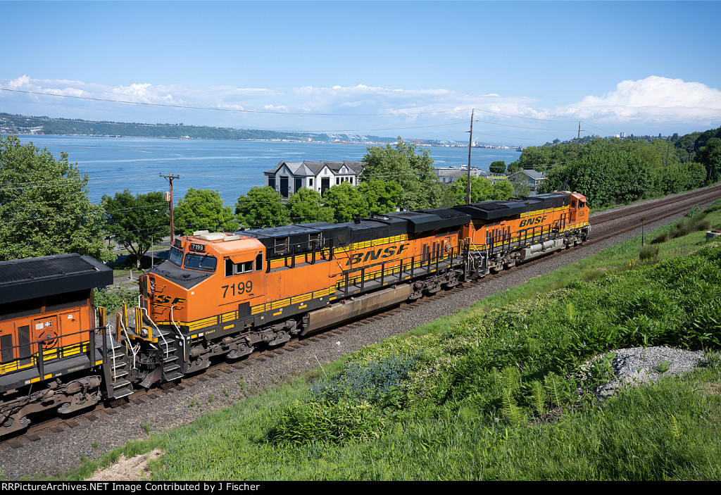 BNSF 7199